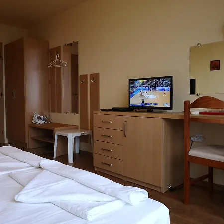 Sea View 4*